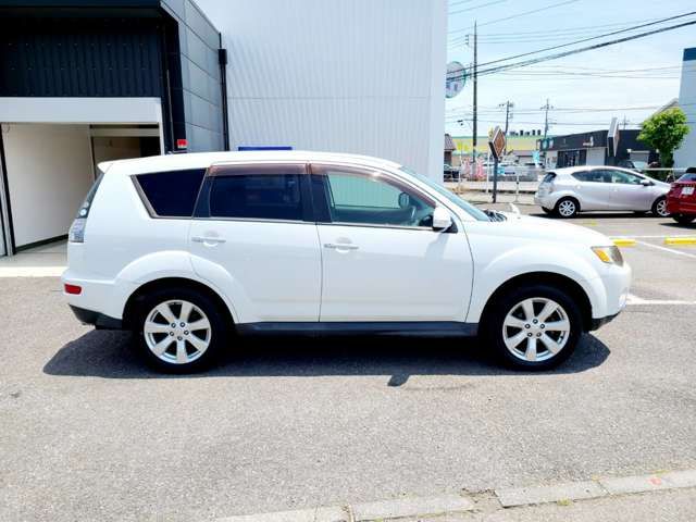 MITSUBISHI OUTLANDER 4WD 2010