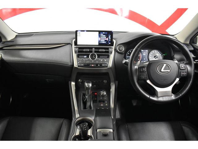 TOYOTA LEXUS NX300 AWD 2017