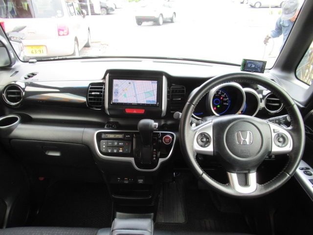 HONDA N BOX CUSTOM 2016