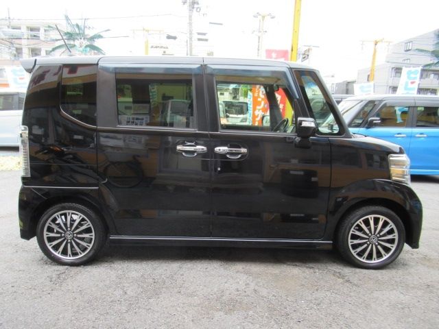 HONDA N BOX CUSTOM 2016