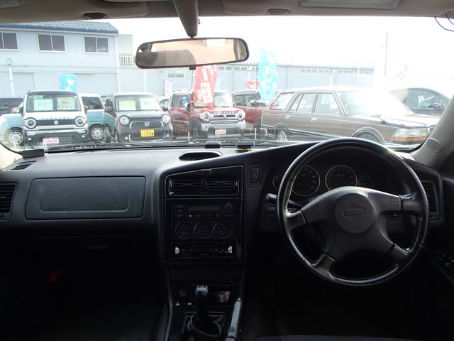 NISSAN STAGEA 4WD 1998