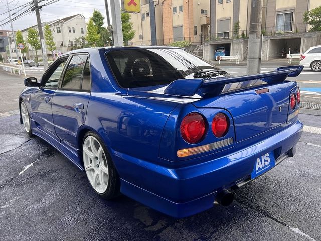 NISSAN SKYLINE 1998