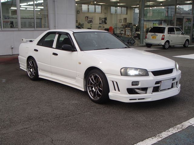 NISSAN SKYLINE 1999
