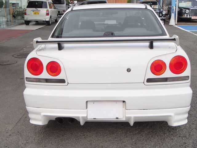 NISSAN SKYLINE 1999