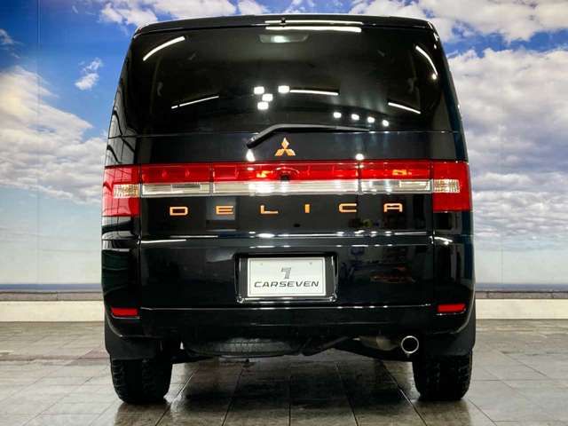 MITSUBISHI DELICA D:5 4WD 2011