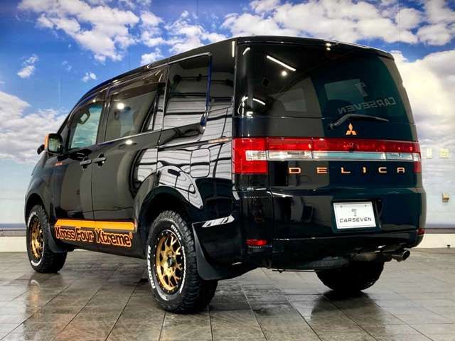 MITSUBISHI DELICA D:5 4WD 2011
