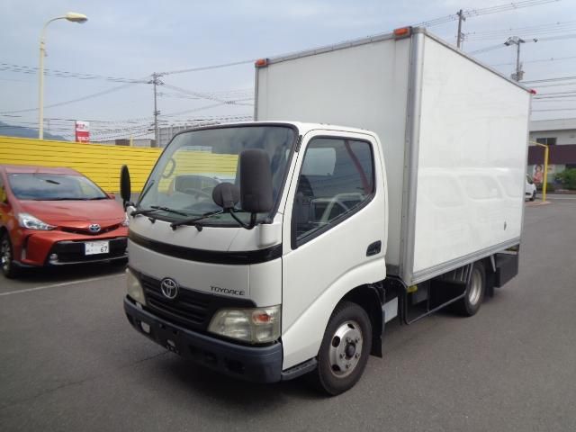 TOYOTA DYNA 2008