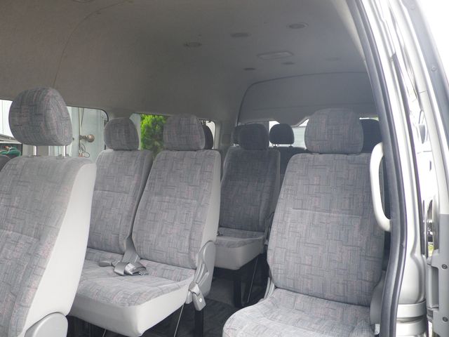 TOYOTA HIACE COMMUTER 2006