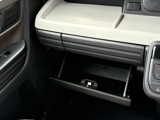 SUZUKI Spacia 4WD 2025