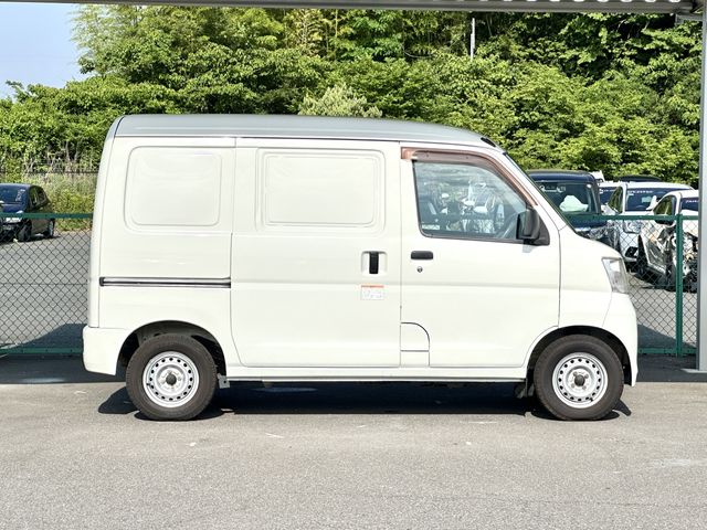 DAIHATSU HIJET CARGO 4WD 2017