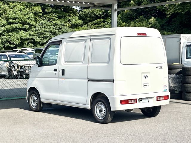 DAIHATSU HIJET CARGO 4WD 2017