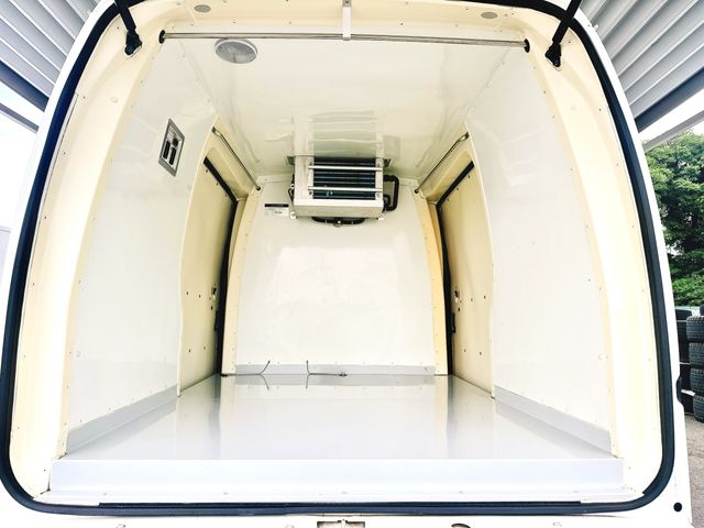 DAIHATSU HIJET CARGO 4WD 2017