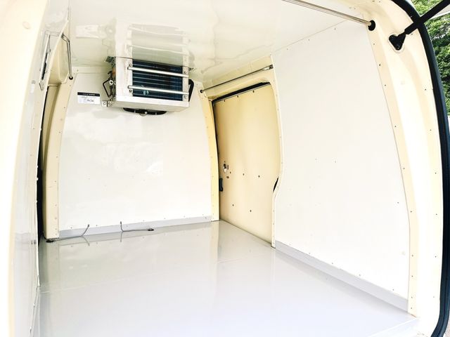 DAIHATSU HIJET CARGO 4WD 2017