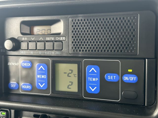 DAIHATSU HIJET CARGO 4WD 2017