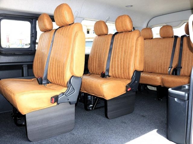 TOYOTA HIACE wagon 2018