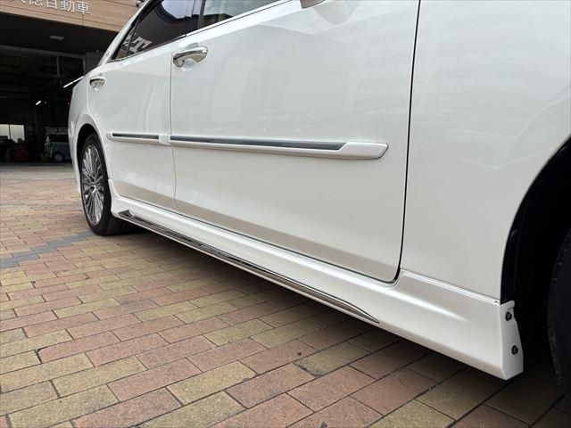 TOYOTA CROWN MAJESTA HYBRID 2016