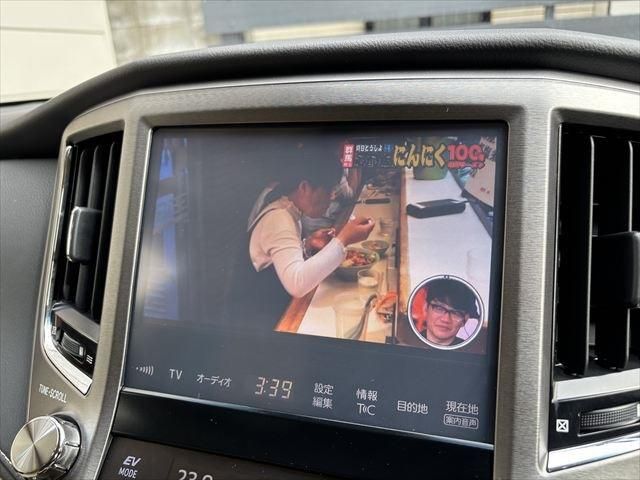 TOYOTA CROWN MAJESTA HYBRID 2016