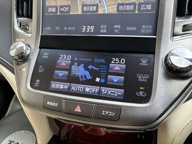 TOYOTA CROWN MAJESTA HYBRID 2016