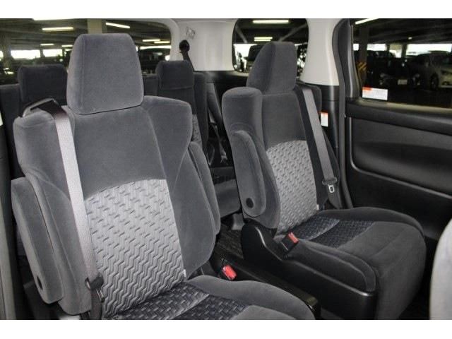 TOYOTA VELLFIRE 2017