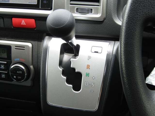 TOYOTA HIACE wagon 2020