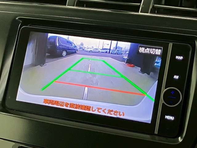 TOYOTA PRIUS Alpha 2013