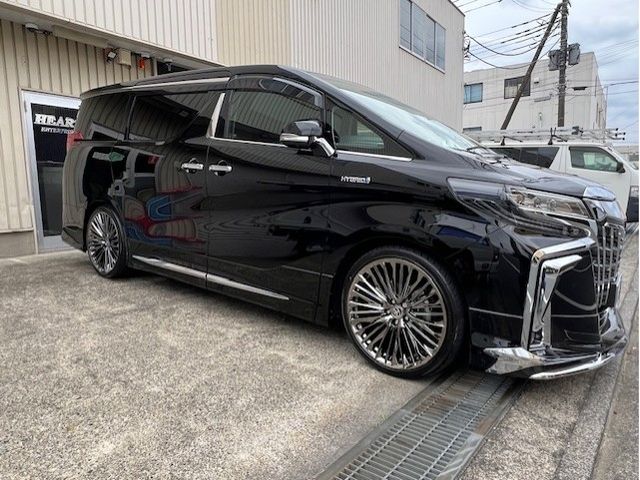 TOYOTA ALPHARD hybrid 4WD 2018