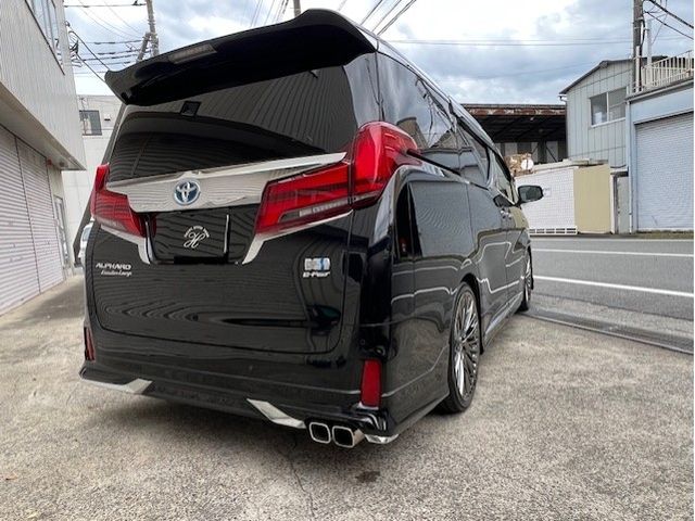 TOYOTA ALPHARD hybrid 4WD 2018
