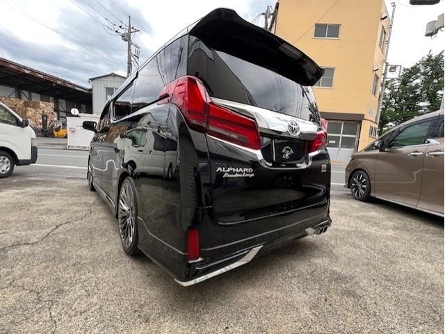 TOYOTA ALPHARD hybrid 4WD 2018