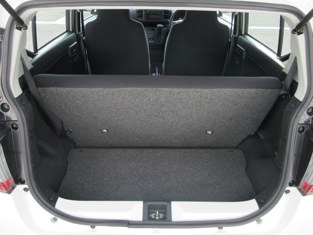 DAIHATSU MIRA e:S 2019