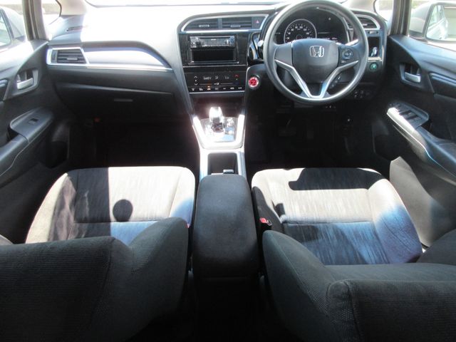 HONDA SHUTTLE HYBRID 4WD 2020