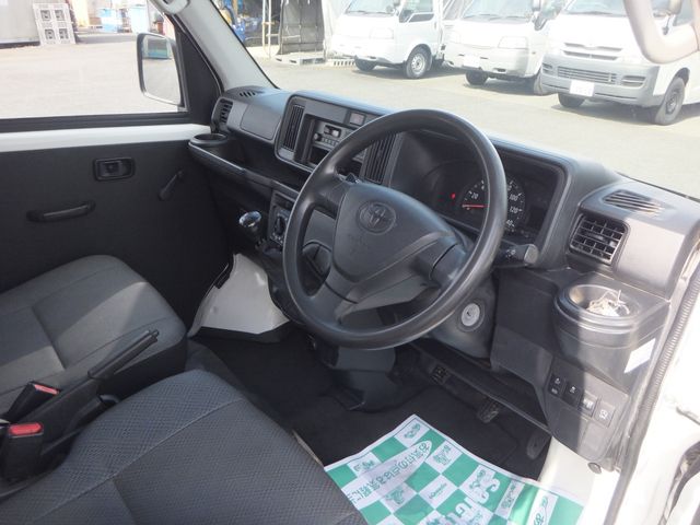 TOYOTA PIXIS van 4WD 2019