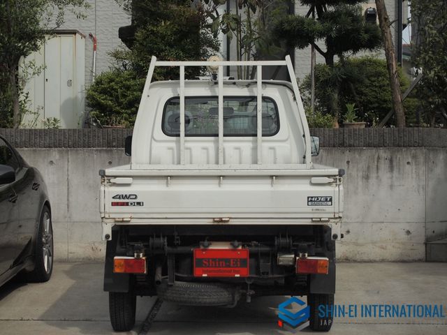 DAIHATSU HIJET truck 4WD 2001