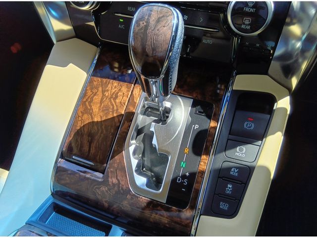 TOYOTA ALPHARD hybrid 4WD 2020