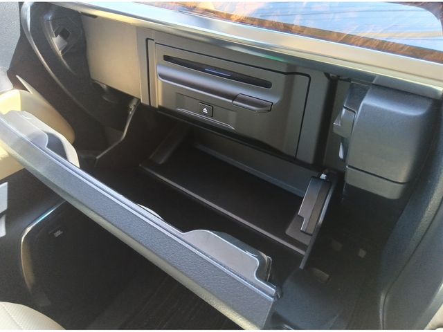 TOYOTA ALPHARD hybrid 4WD 2020