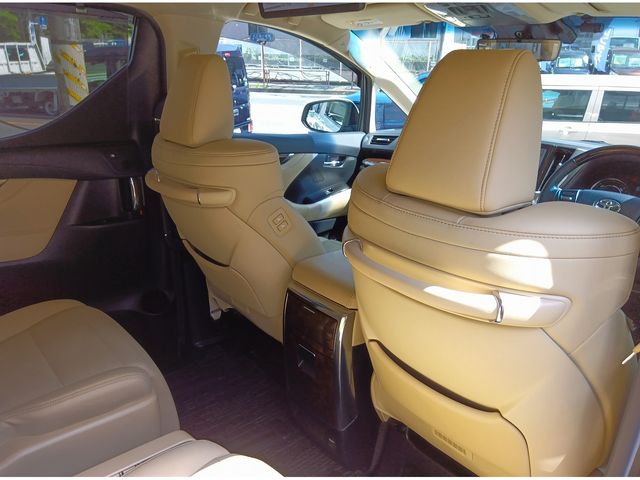 TOYOTA ALPHARD hybrid 4WD 2020