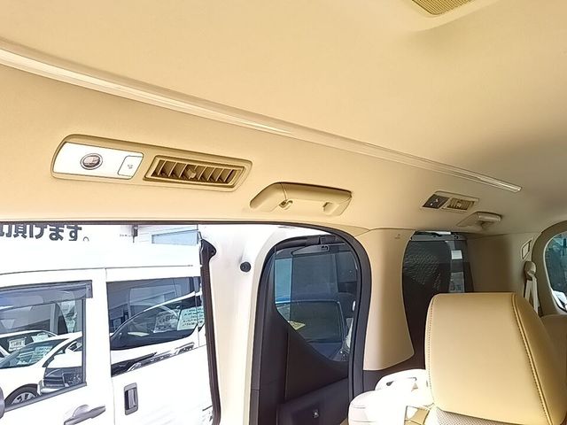 TOYOTA ALPHARD hybrid 4WD 2020