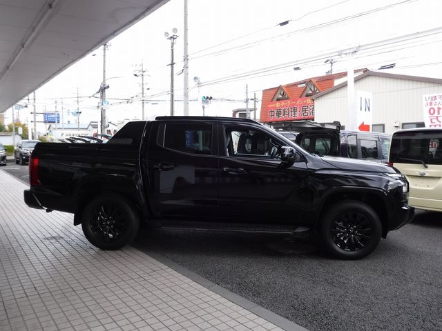 MITSUBISHI TRITON 2024