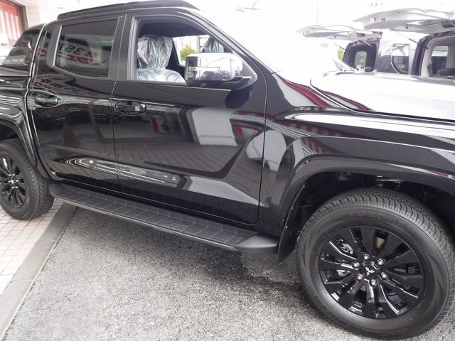 MITSUBISHI TRITON 2024