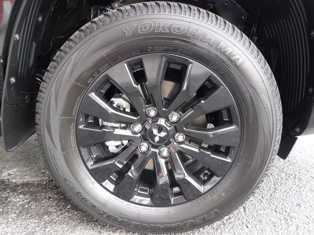 MITSUBISHI TRITON 2024