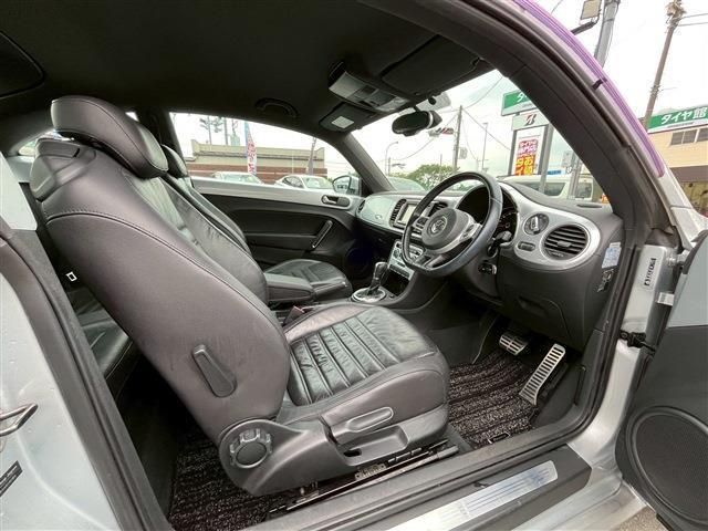 VOLKSWAGEN VOLKSWAGEN The BEETLE 2012