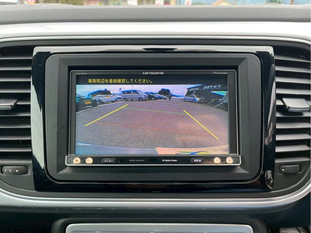 VOLKSWAGEN VOLKSWAGEN The BEETLE 2012