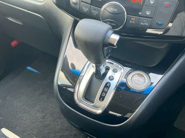 NISSAN SERENA  S-HYBRID 2015