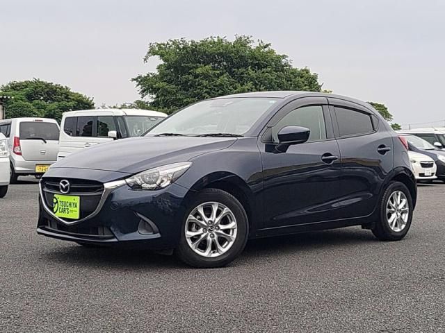 MAZDA DEMIO 2015