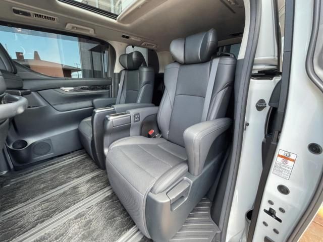 TOYOTA ALPHARD 2020