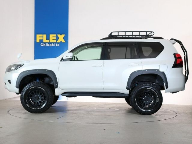 TOYOTA LANDCRUISER PRADO 2019
