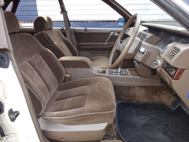 NISSAN GLORIA hardtop 1989