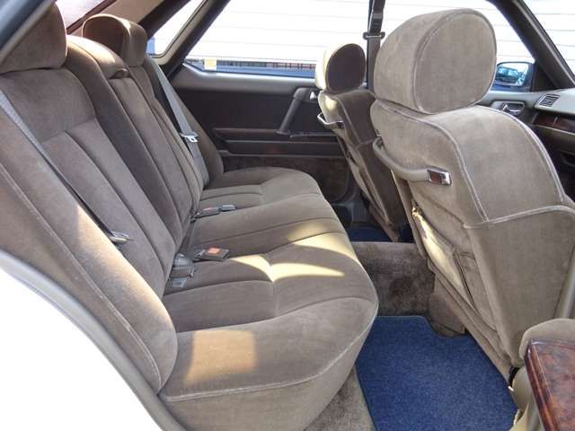 NISSAN GLORIA hardtop 1989