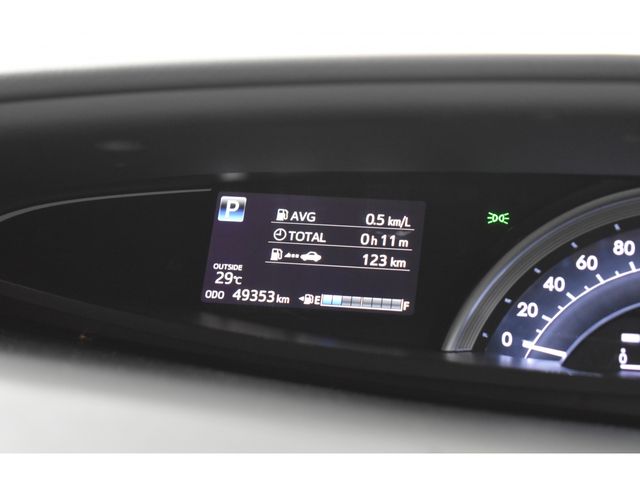 TOYOTA ESTIMA  4WD 2017