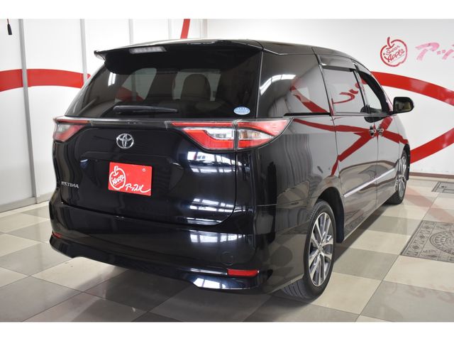 TOYOTA ESTIMA  4WD 2017