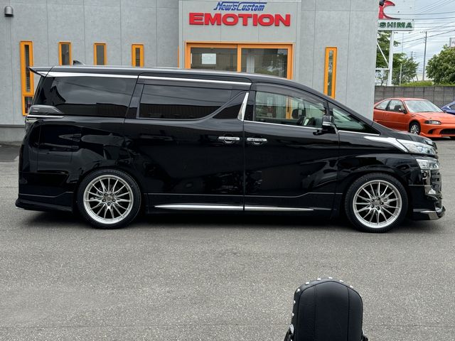 TOYOTA VELLFIRE 4WD 2018